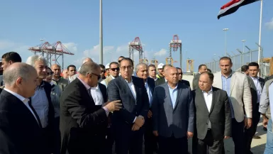 رئيس الوزراء يتفقد محطة "تحيا مصر" متعددة الأغراض في ميناء الإسكندرية